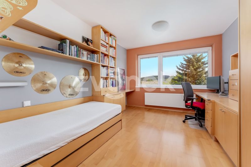 Velkorysá rodinná vila 7+1, 479 m², pozemek 1 503 m² – Zlín, Nivy IV