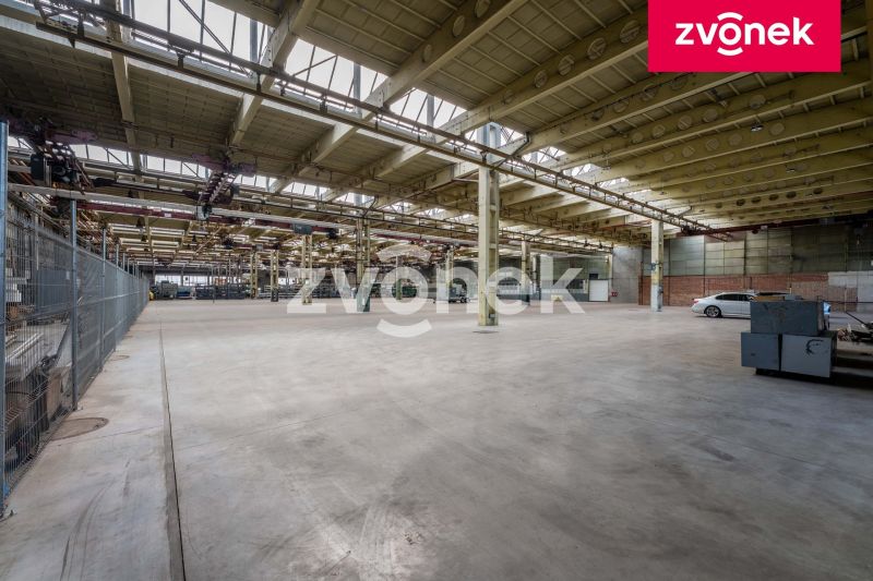 Pronájem výrobního prostoru 2 800 m², Holešov