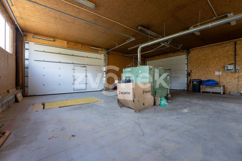 Prodej výrobního areálu se sušárnou na dřevo a s pozemky 6069 m², Valašské Příkazy