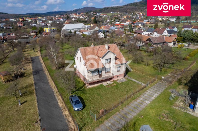 Prodej rodinného domu 250 m², Lukov