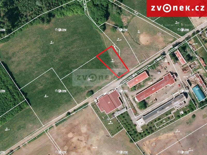 Prodej komerčního pozemku v Petrůvce u Luhačovic