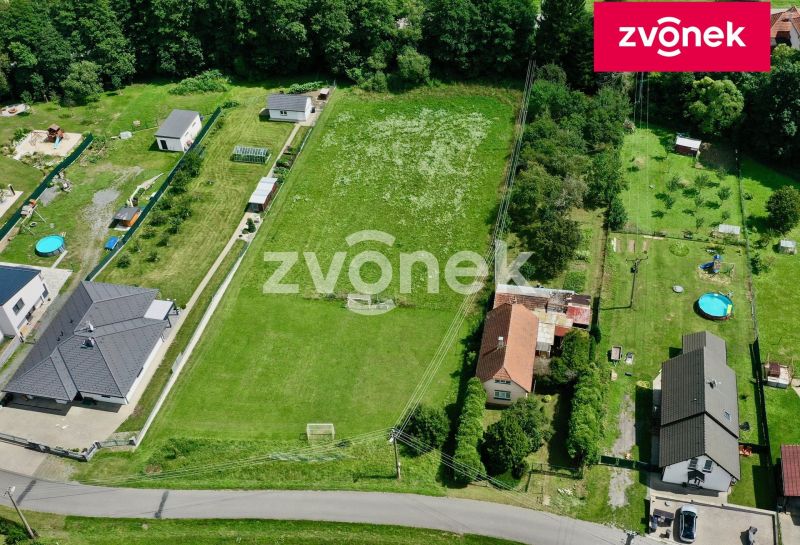 Prodej stavebního pozemku 1 833 m², Želechovice nad Dřevnicí