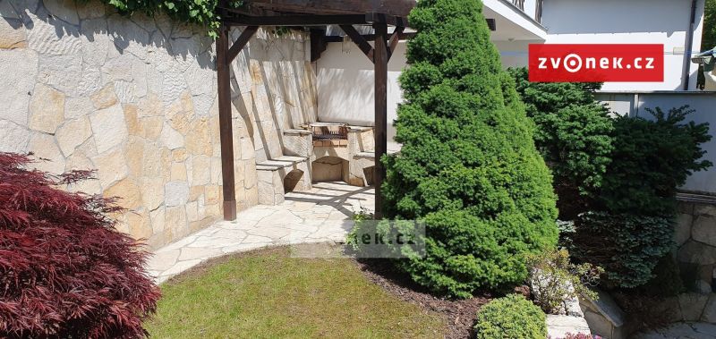 Pronájem rodinného domu 270 m², Zlín