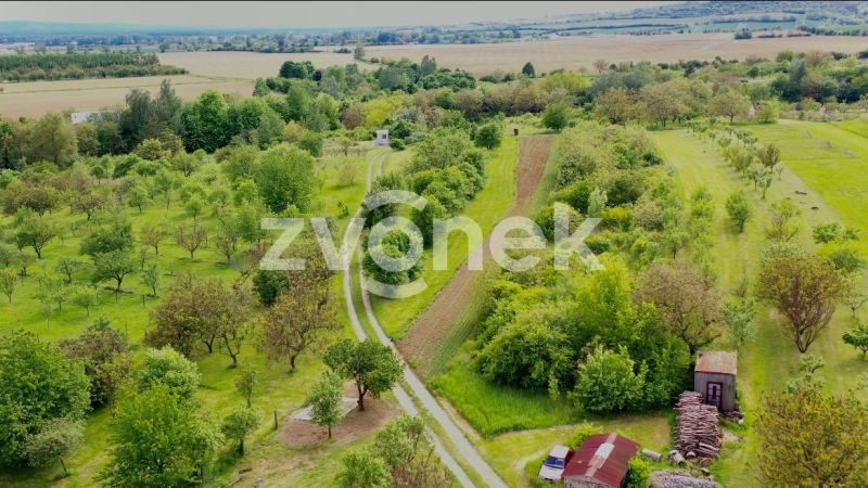 Prodej pozemku - 2 143 m², Zlechov