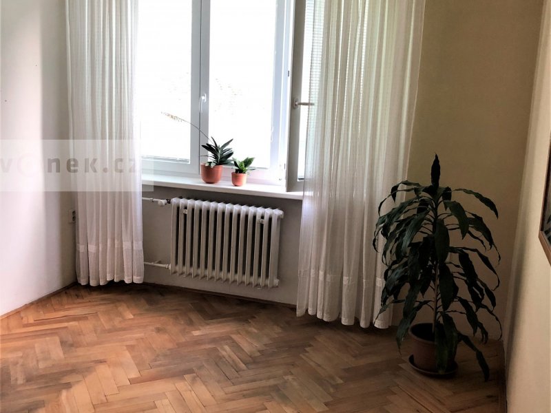 2+1 centrum Zlína, zařízený, pěkná a klidná lokalita