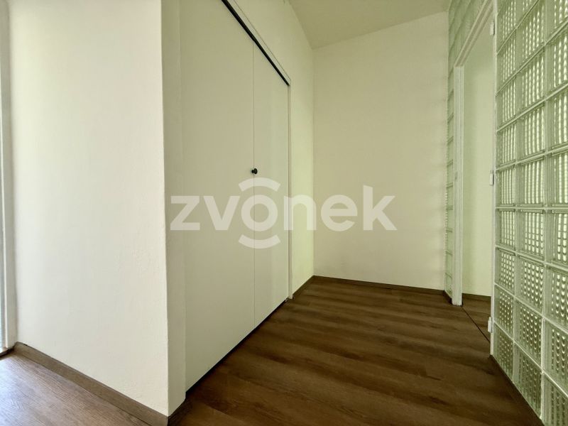 Rekonstruovaný byt 2+1 Zlín - Podhoří, pěkná a klidná lokalita, příznivá cena