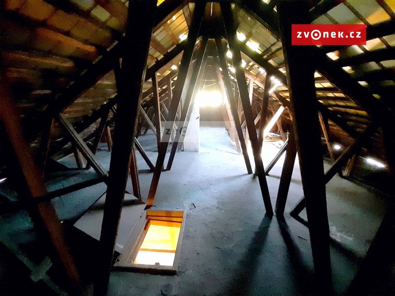 Pronájem 2+1 Zlín - Mokrá