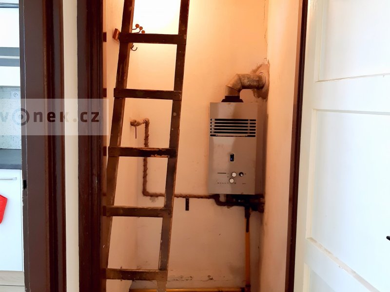 Pronájem 2+1 Zlín - Mokrá