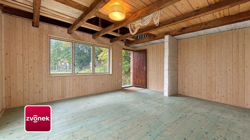 Domek k dokončení s možností rozšíření, pozemkem přes 1 000 m² a nádherným výhledem – Jaroslavice u Zlína