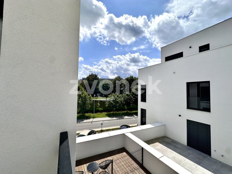 Pronájem moderní novostavby 1+kk s parkováním na Tyršově nábřeží ve Zlíně