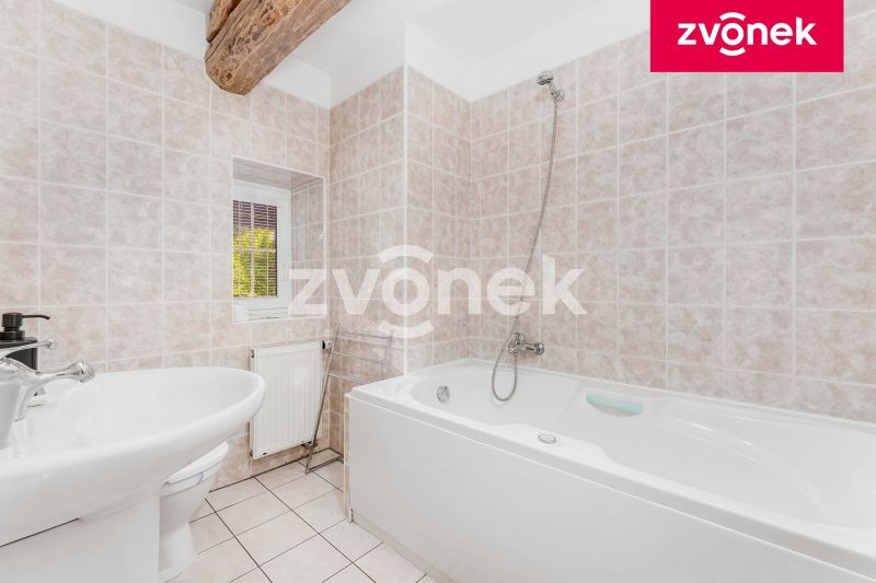 Prodej rodinného domu 400 m², Fryšták - Dolní Ves
