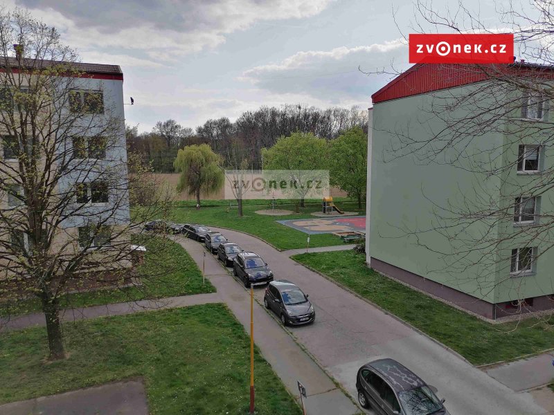 Pronájem vybaveného bytu 3+1 v Uh.Hradišti ve Štěpnicích