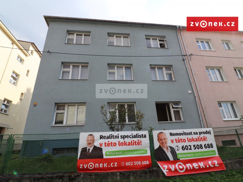 Prodej bytu 2+1 /6 k rekonstrukci v centru Zlína, parkování, sklep