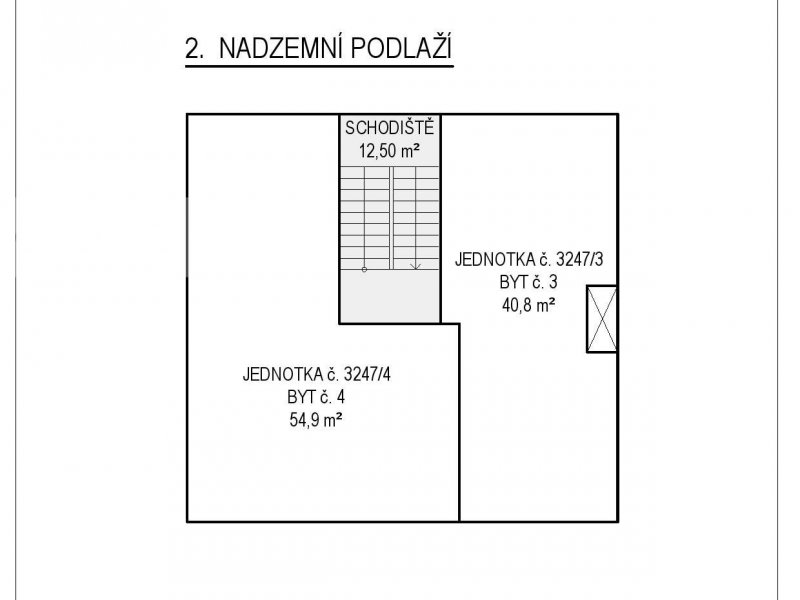 Prodej bytu 1+1 /3 k rekonstrukci v centru Zlína, parkování, sklep.