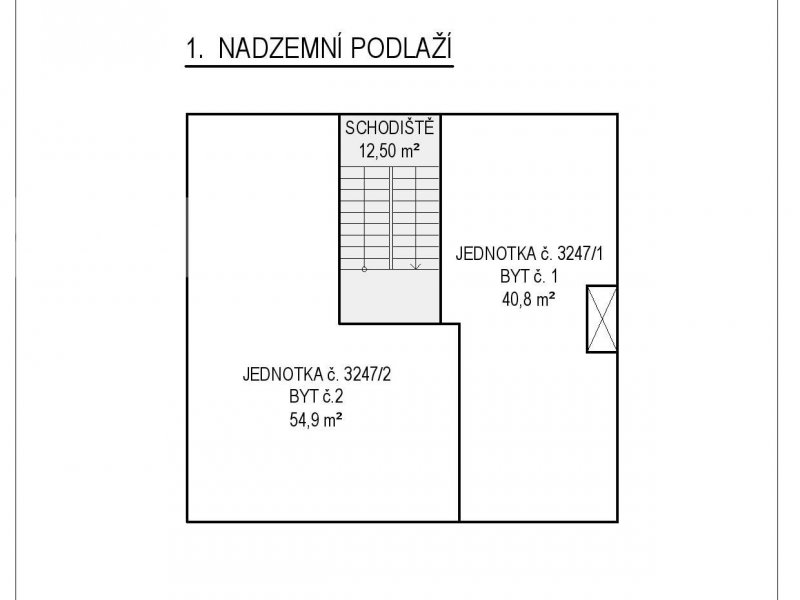 Prodej bytu 1+1 /1 k rekonstrukci v centru Zlína, parkování, sklep.