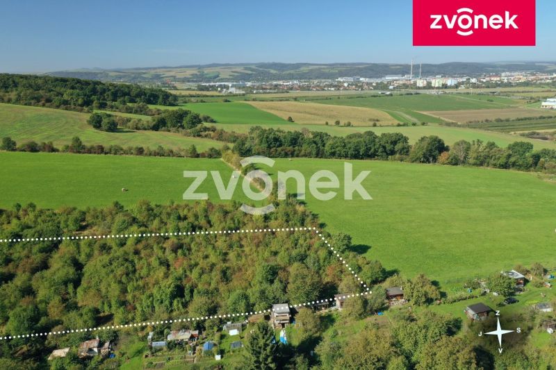 Prodej pole 15 468 m², Zlín - Malenovice