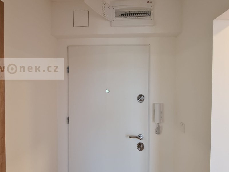 Pronájem nadstandardního 2+kk s lodžií- Vizovice
