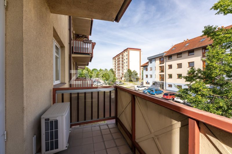 Prodej bytu 2+1 56 m², centrum Otrokovic, Hložkova