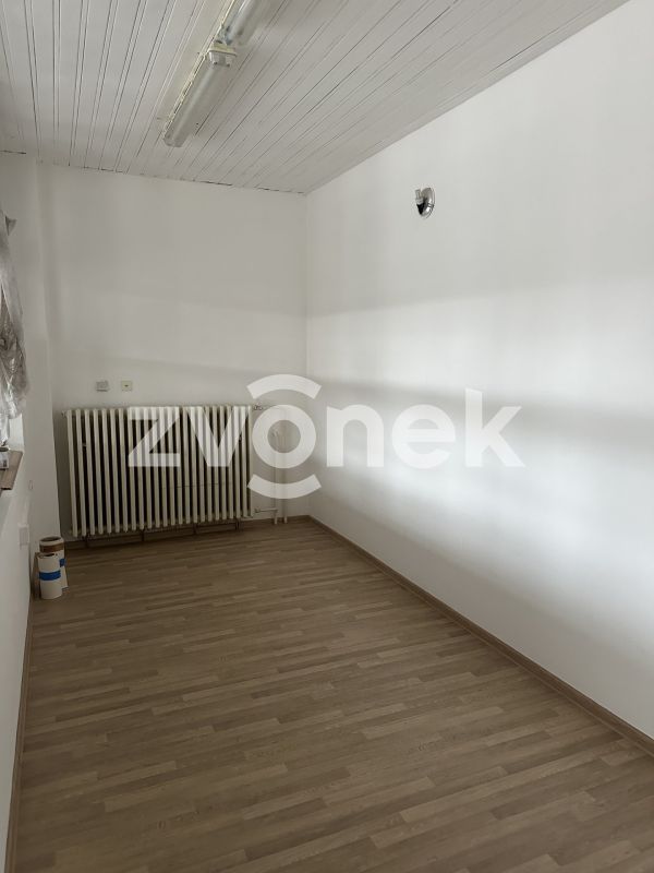Pronájem obchodního prostoru 14 m², Zlín