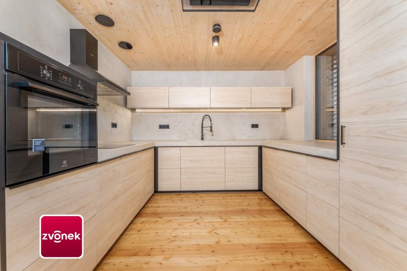 Prodej moderní pasivní novostavby 5+1, 145 m² – pomezí Rožnova a Dolní Bečvy