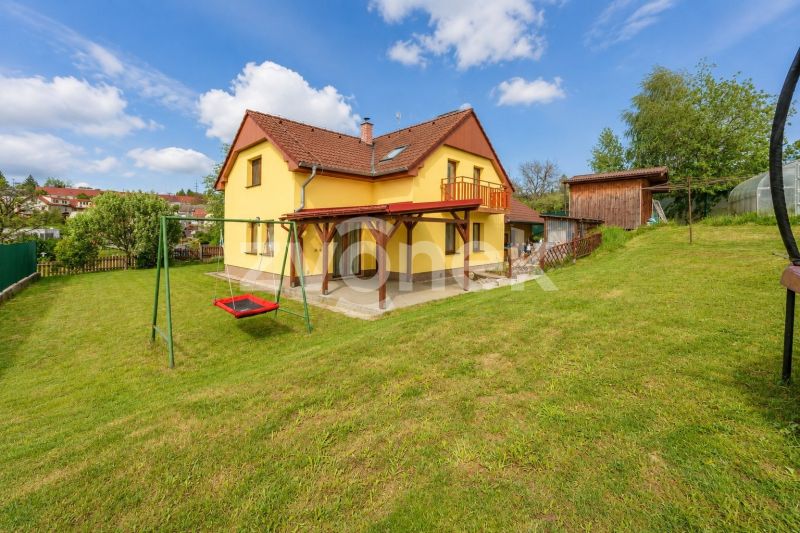 Nadstandardní rodinný dům se zahradou Zlín - Mladcová