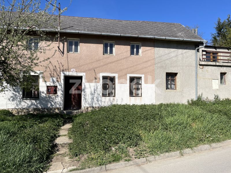 Prodej rodinného domu (č.p. 39 a 44) , Zdounky - Divoky v regionu Kroměřížska
