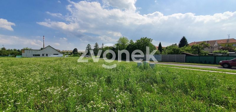 Prodej stavebního pozemku 1 053 m², Hulín