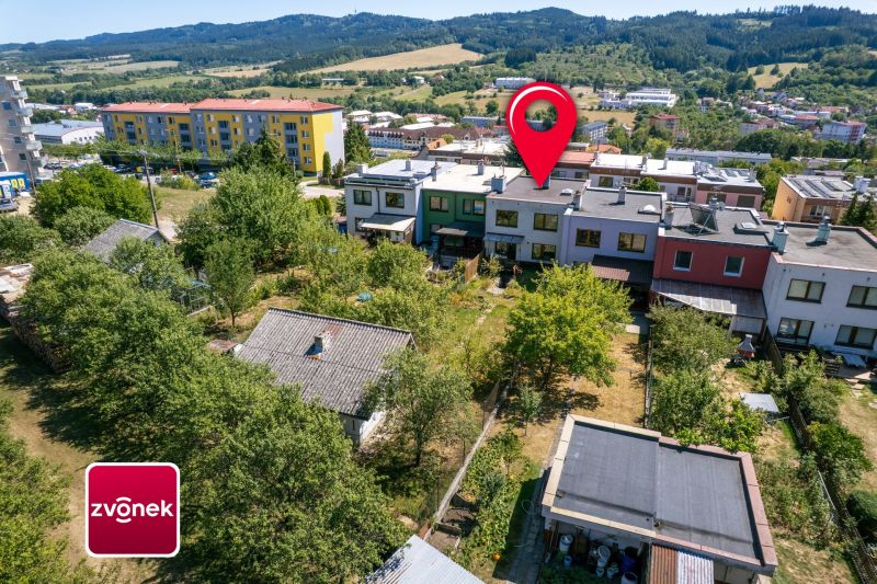 Prodej řadového rodinného domu se zahradou a garáží ve Valašských Kloboukách