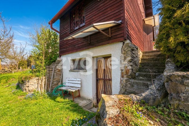 Prodej zděné chaty se zahradou 707 m², Napajedla