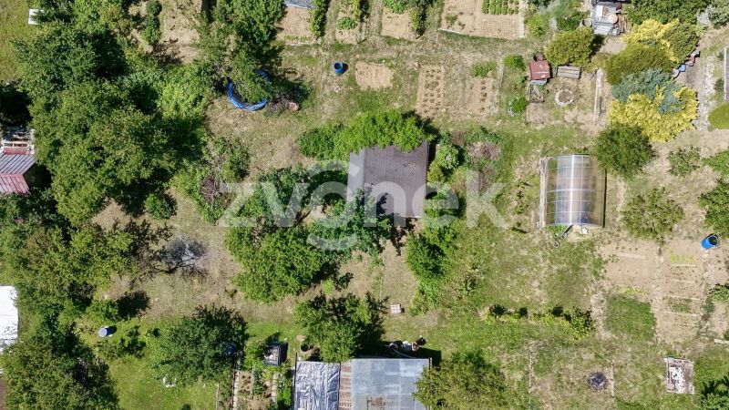 Prodej chatky se zahradou 351 m², Napajedla