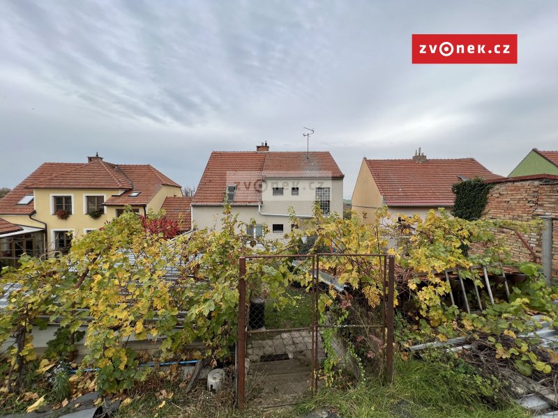 Prodej dvougeneračního rodinného domu 5+1 v obci Svatobořice