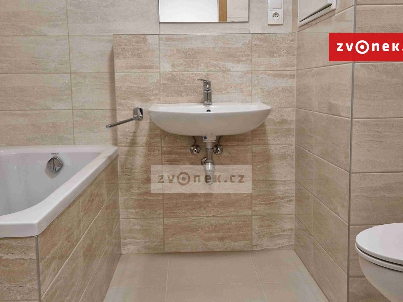 Pronájem novostavby bytu 2+kk ve Štěpnicích vedle nemocnice.