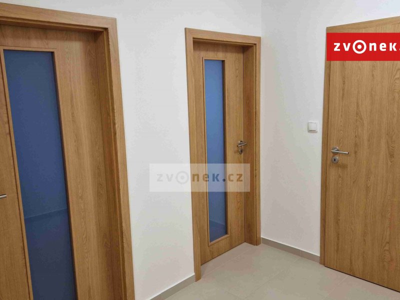Pronájem novostavby bytu 2+kk ve Štěpnicích vedle nemocnice.