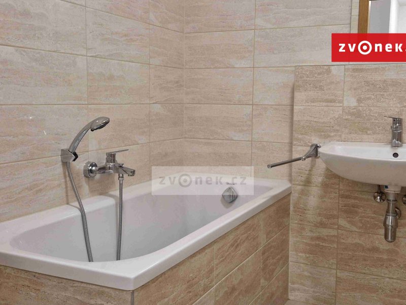 Pronájem novostavby bytu 2+kk ve Štěpnicích vedle nemocnice.