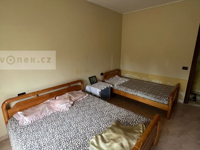 Prodej bytového domu (20.apartmány 2kk) v Albánii v Golemu.