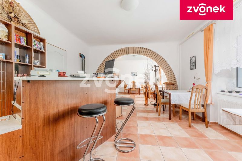 Prodej rodinného domu 400 m², Fryšták - Dolní Ves