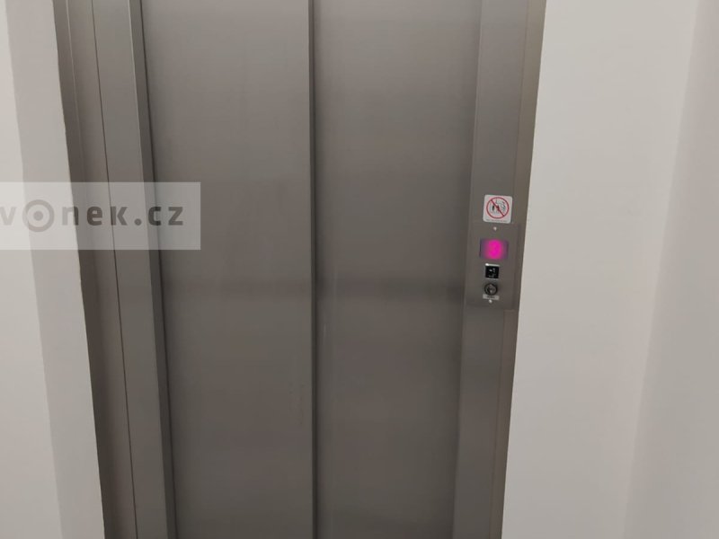 Pronájem skladových prostor v centru Zlína