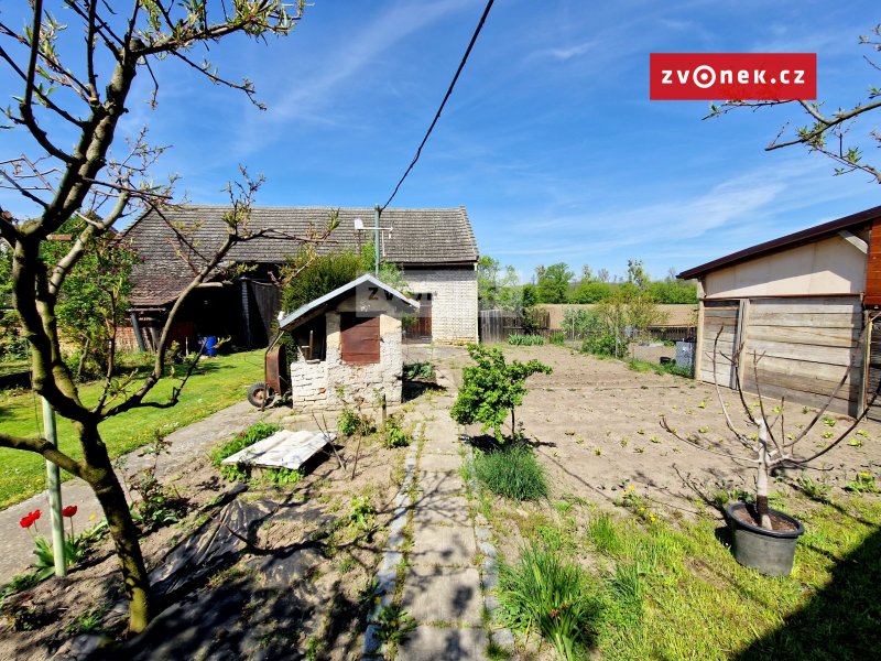 Rodinný dům Tlumačov, pozemek 1.096 m2