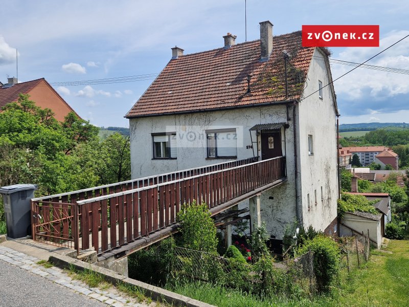 Prodej dvougeneračního domu v Bojkovicích.