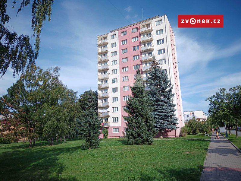 2+1 Malenovice, pěkná a klidná lokalita, výhled na údolí Zlína