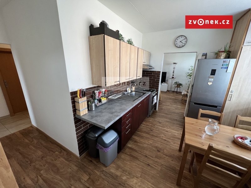 Pronájem bytu 3+1, 70m2, lokalita: Severní Vršava Zlín