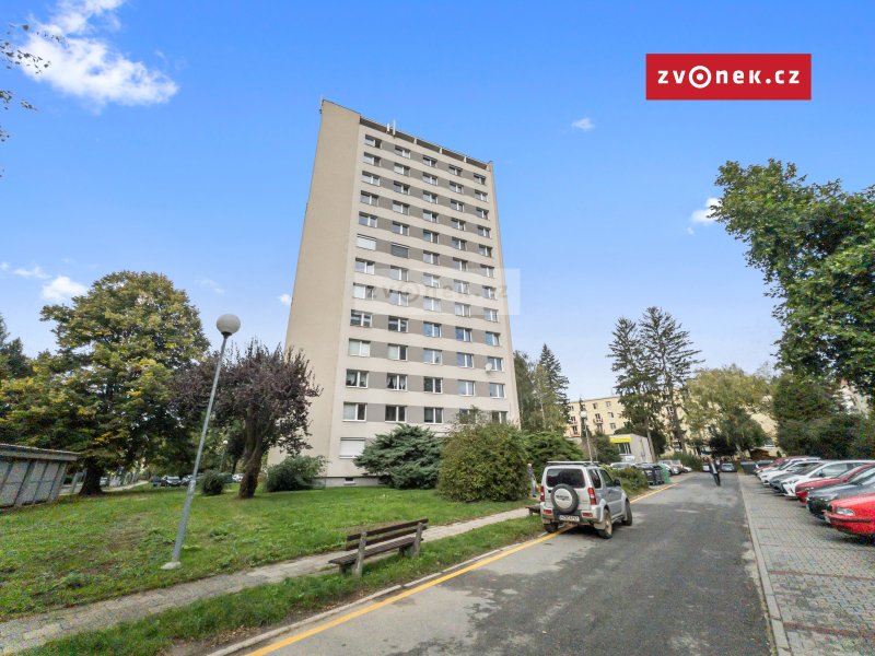 Pronájem bytu 1+1 ve Zlíně s dechberoucím výhledem – Zlín, Padělky