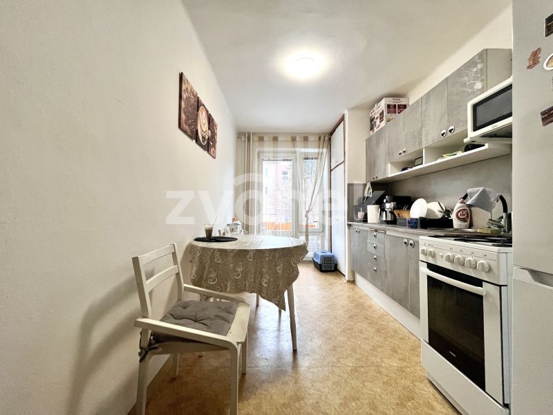 Pronájem bytu 2+1 s balkonem, ul. Bezručova, Otrokovice