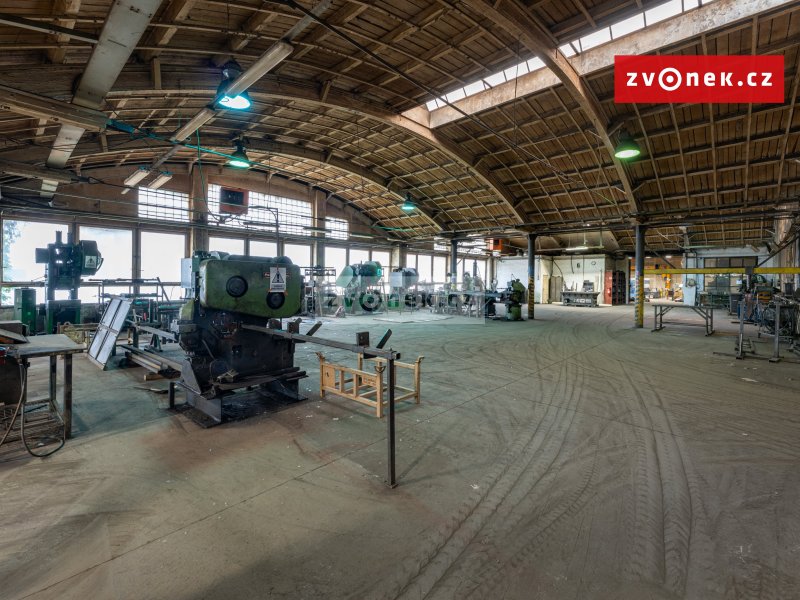 Výrobní a skladovací hala v Lípě nad Dřevnicí 5.095 m2