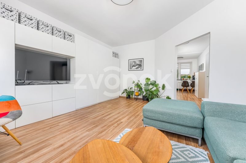Prodej bytu 2+1 56 m², centrum Otrokovic, Hložkova