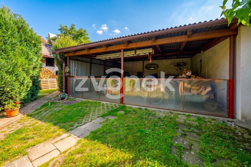 Prodej rodinného domu 220 m², Břest