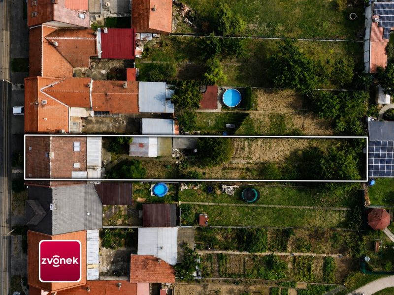 Prodej prostorného rodinného domu s garáží, terasou a zahradou - Ostrožská Nová Ves, ul. Nová
