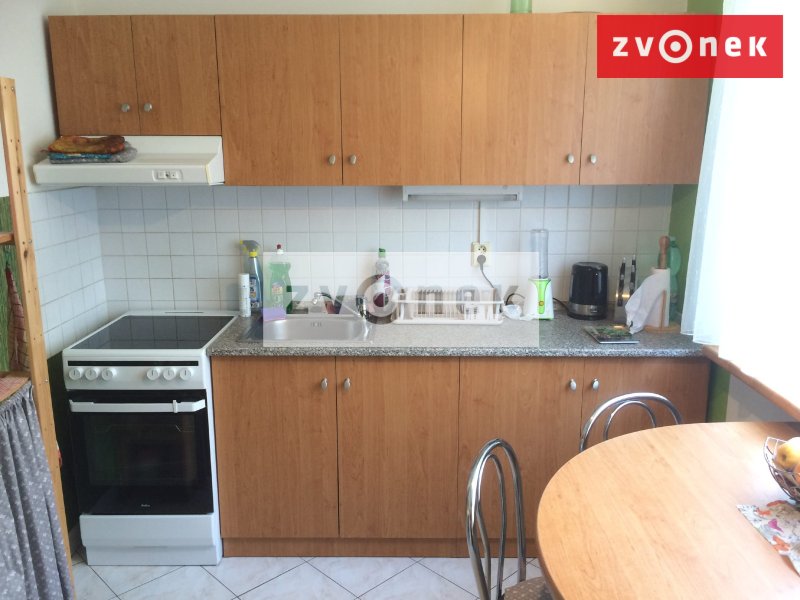 1+1, prostorný rekonstruovaný byt v pěkné lokalitě Zlína