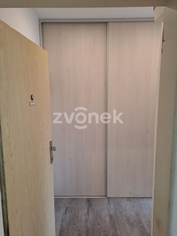 Pronájem bytu 2+1 53 m², Padělky - Zlín