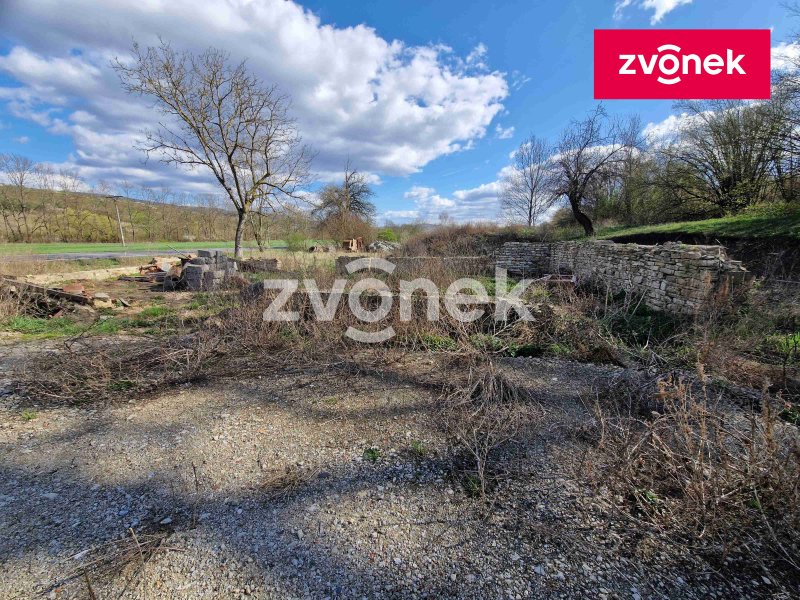 Prodej pozemku ve Velké nad Veličkou.